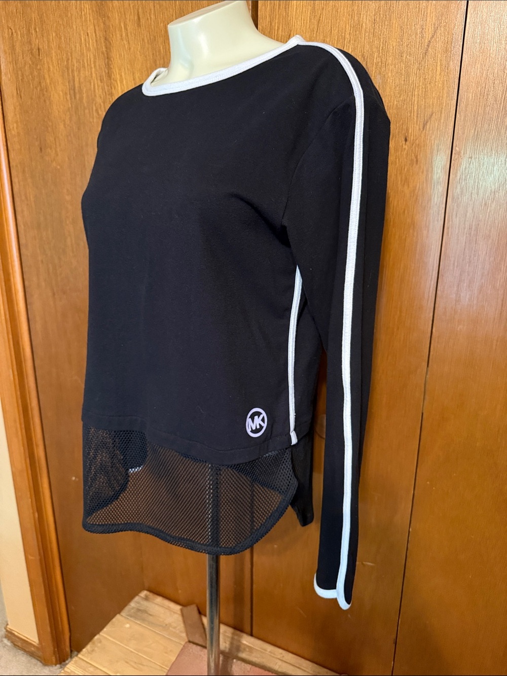 Michael Kors Black Long-Sleeve Crewneck Top with White Piping & Mesh Hem